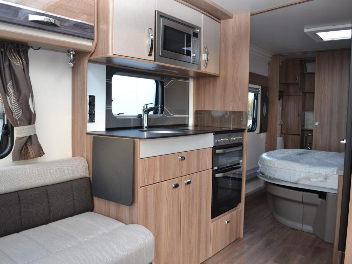 Highland Caravan Hotel Уик Екстериор снимка